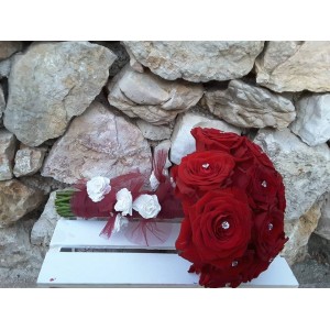 bouquet rond roses rouges 